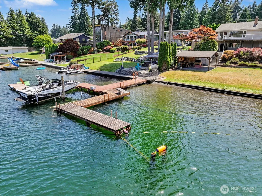2321 185th Avenue E Lake Tapps WA 98391
