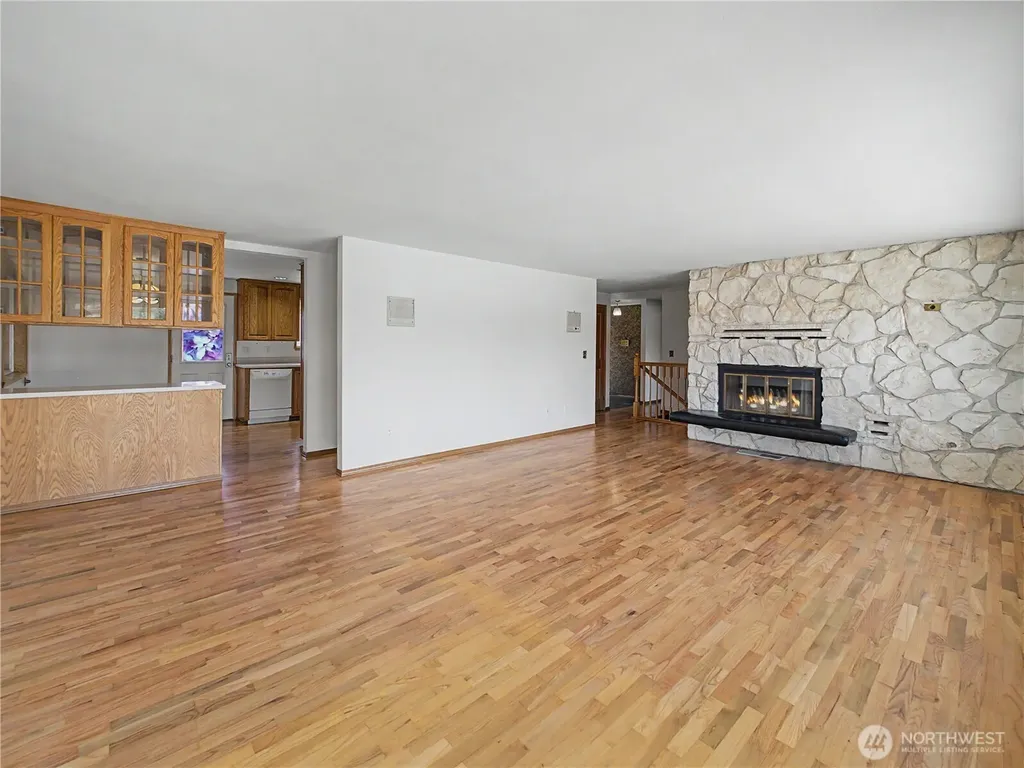 2321 185th Avenue E Lake Tapps WA 98391