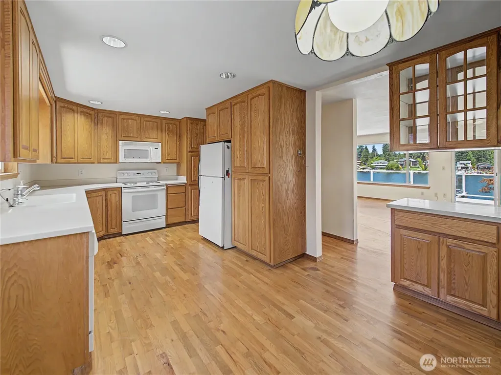 2321 185th Avenue E Lake Tapps WA 98391