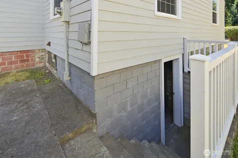 5627 Colby Avenue Everett WA 98203