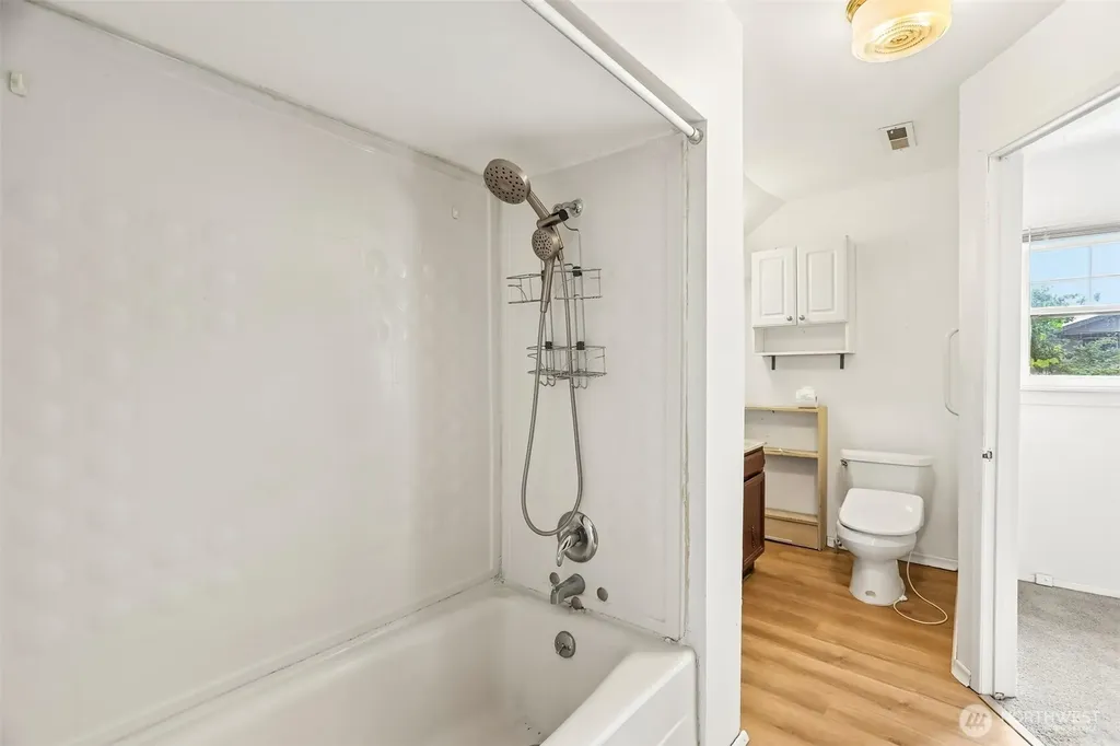 4849 48th Avenue SW Seattle WA 98116