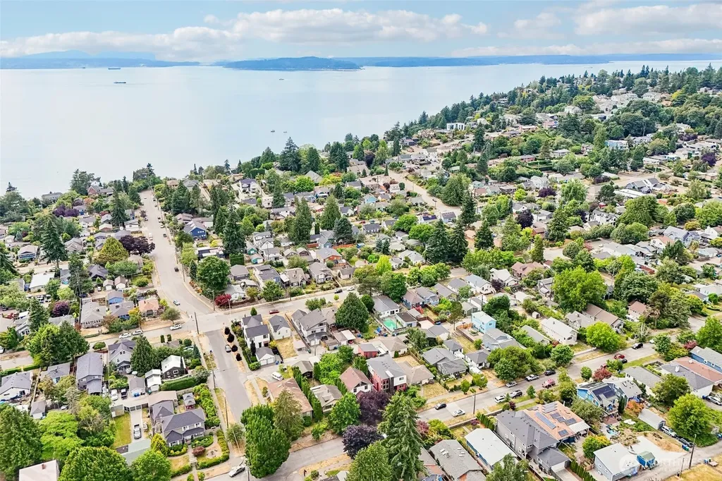 4849 48th Avenue SW Seattle WA 98116