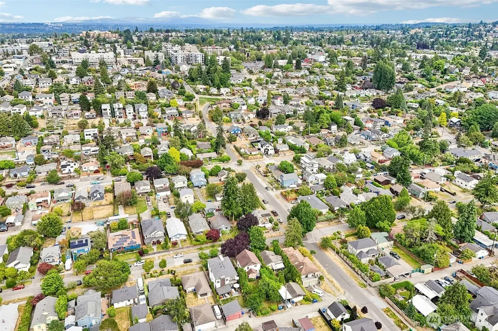 4849 48th Avenue SW Seattle WA 98116