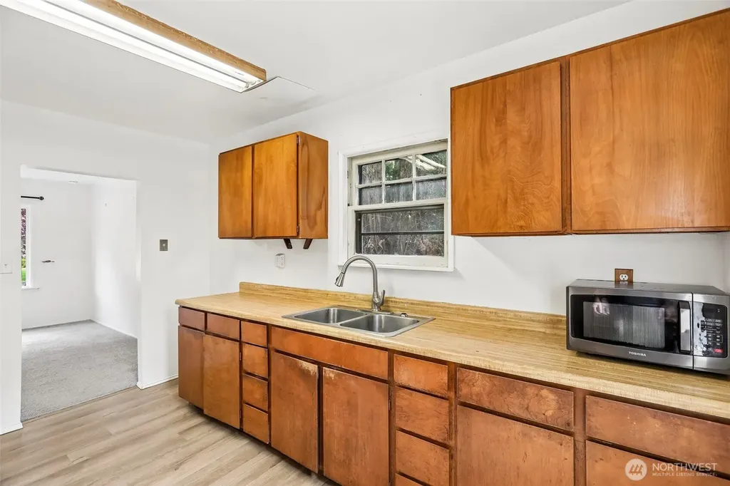 4849 48th Avenue SW Seattle WA 98116