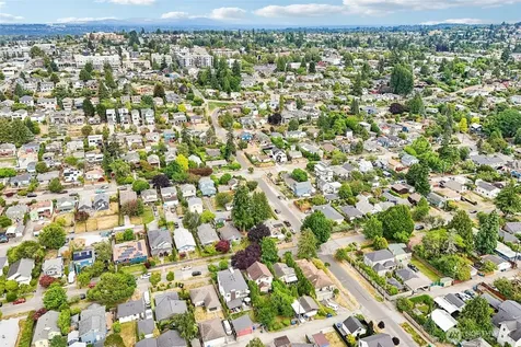 4849 48th Avenue SW Seattle WA 98116
