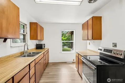 4849 48th Avenue SW Seattle WA 98116