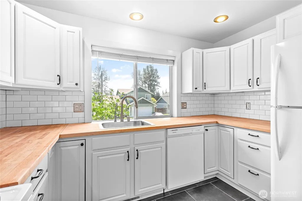 1619 Valhalla Street Bellingham WA 98226