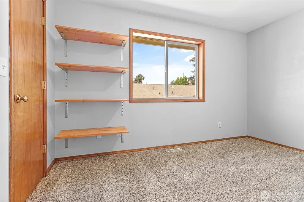 1619 Valhalla Street Bellingham WA 98226