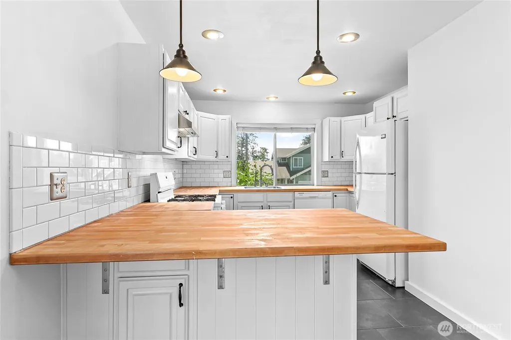 1619 Valhalla Street Bellingham WA 98226
