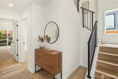 3638 Greenwood Avenue N Seattle WA 98103