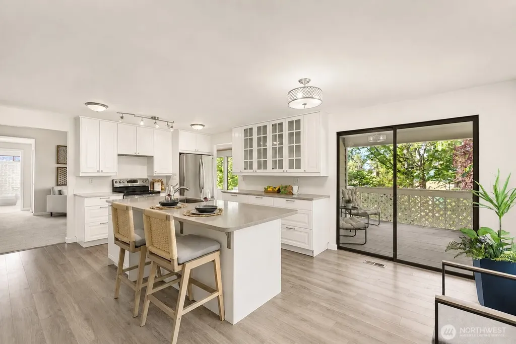 14910 SE 49th Street Bellevue WA 98006