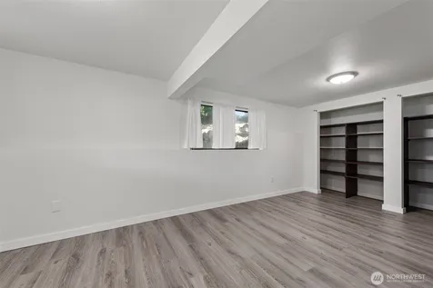 14910 SE 49th Street Bellevue WA 98006