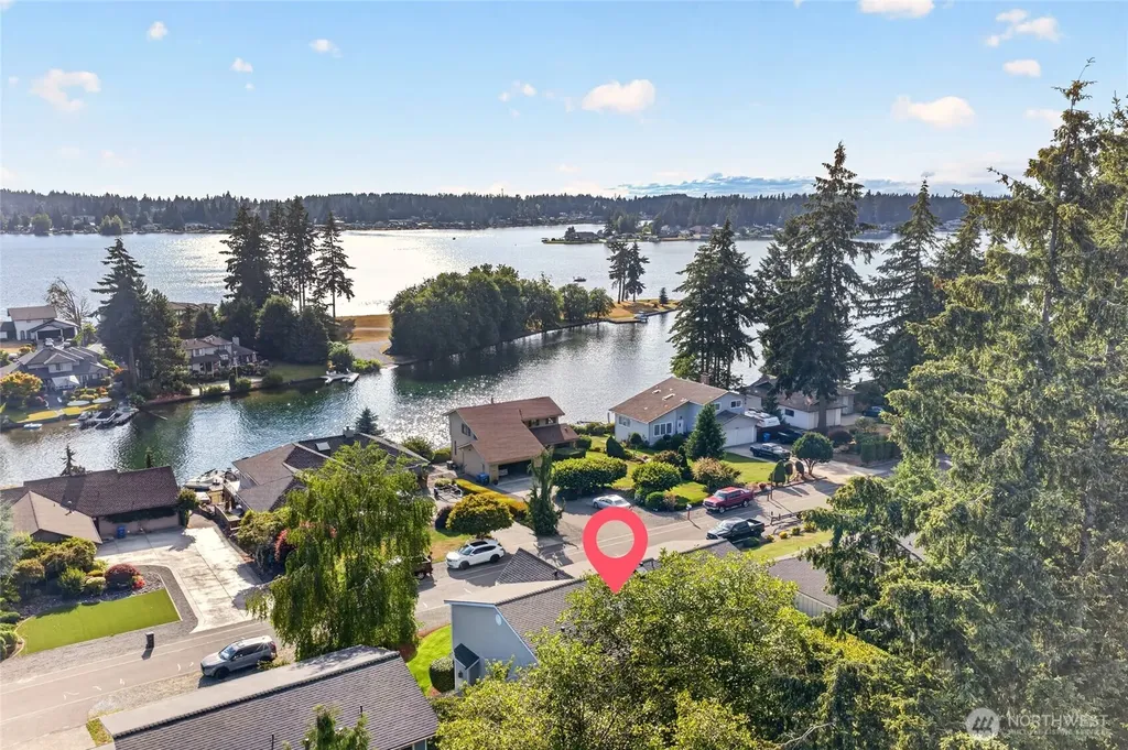 2815 199th Avenue Ct East Lake Tapps WA 98391