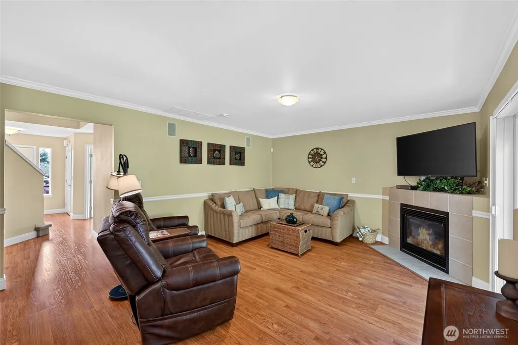 2815 199th Avenue Ct East Lake Tapps WA 98391