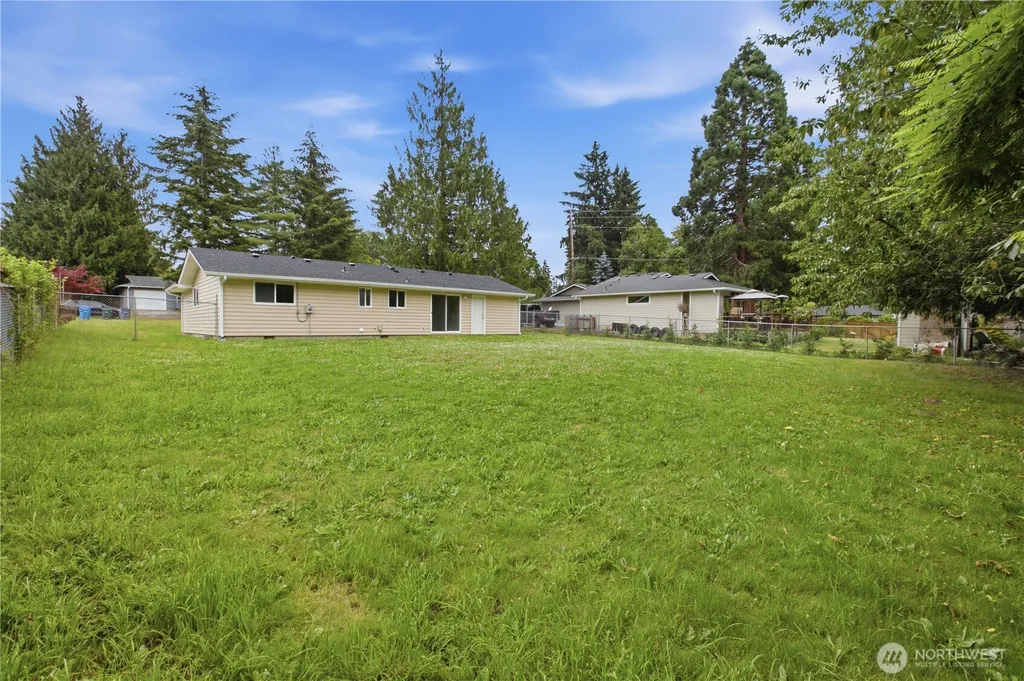 14314 127th Avenue E Puyallup WA 98374