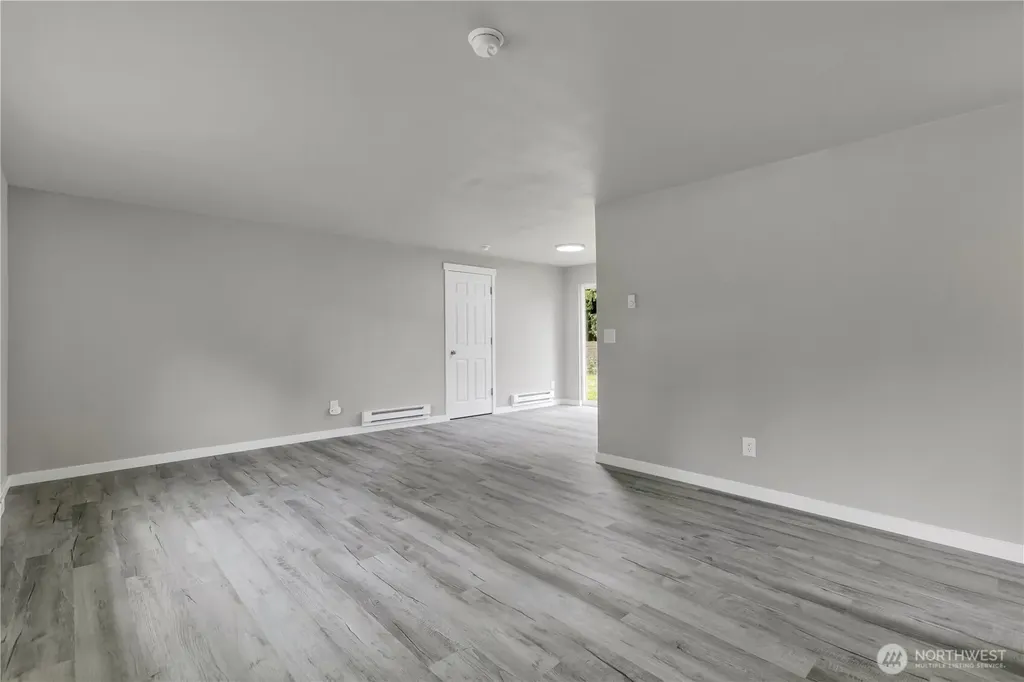 14314 127th Avenue E Puyallup WA 98374