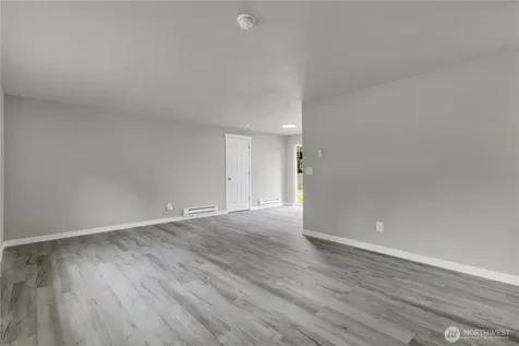 14314 127th Avenue E Puyallup WA 98374