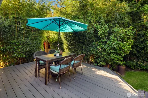 5414 SW Beach Drive Terrace Seattle WA 98116