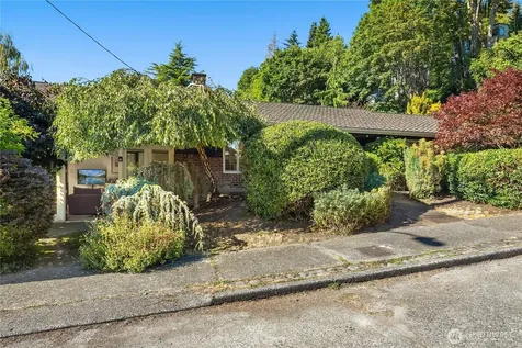 5414 SW Beach Drive Terrace Seattle WA 98116