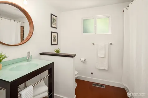 5414 SW Beach Drive Terrace Seattle WA 98116