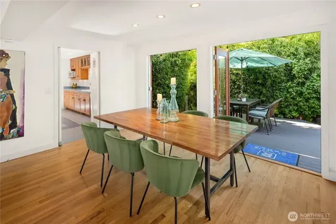 5414 SW Beach Drive Terrace Seattle WA 98116