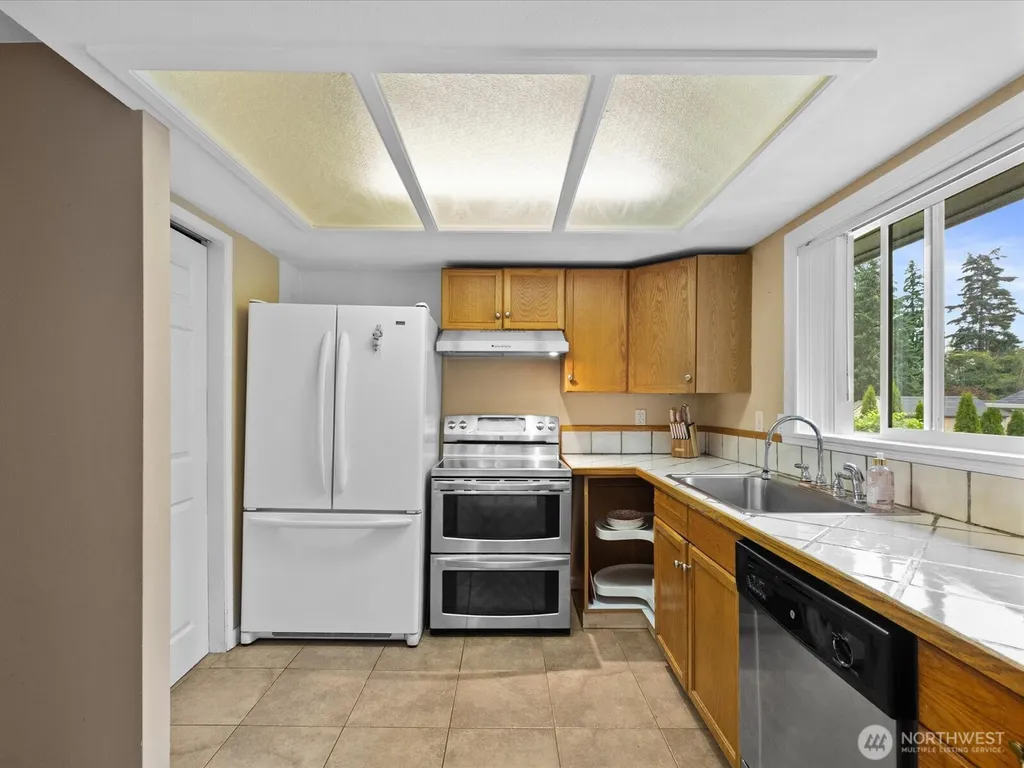 11905 2nd Drive SE Everett WA 98208