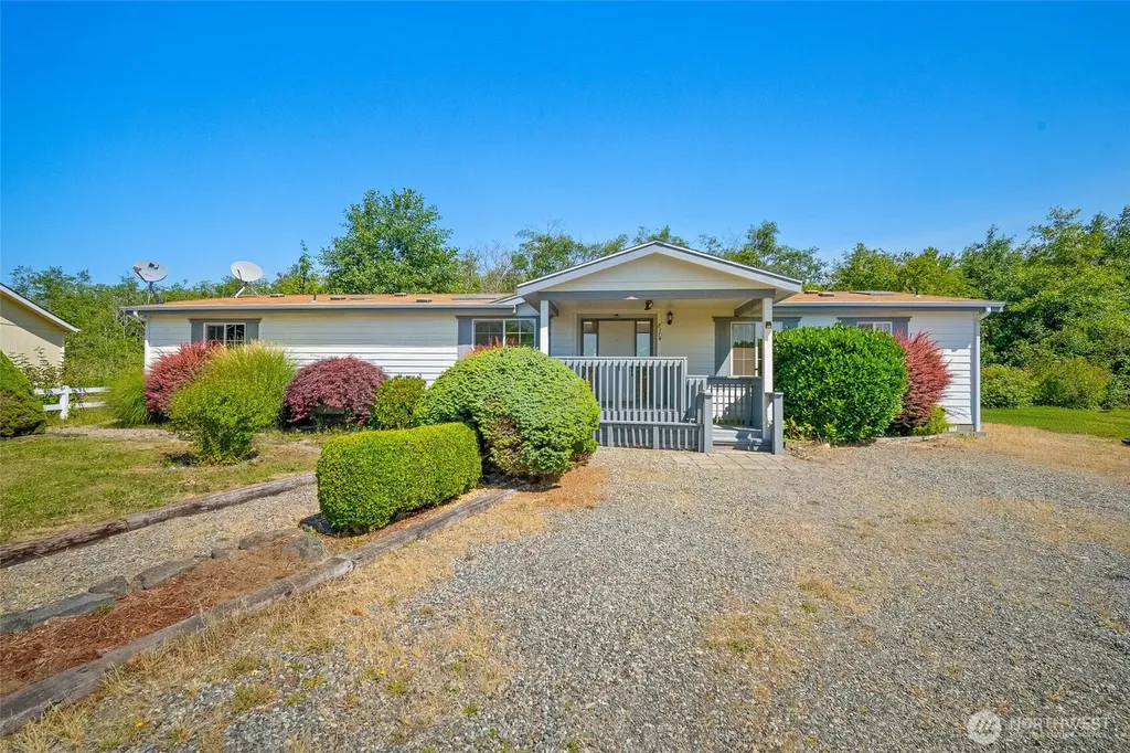 8374 Sea Breeze Court Blaine WA 98230