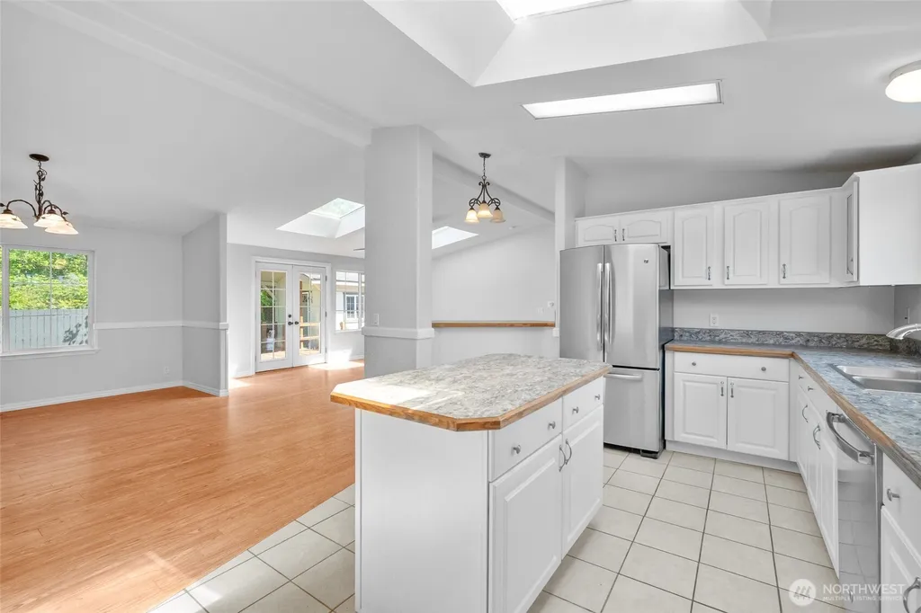 8374 Sea Breeze Court Blaine WA 98230
