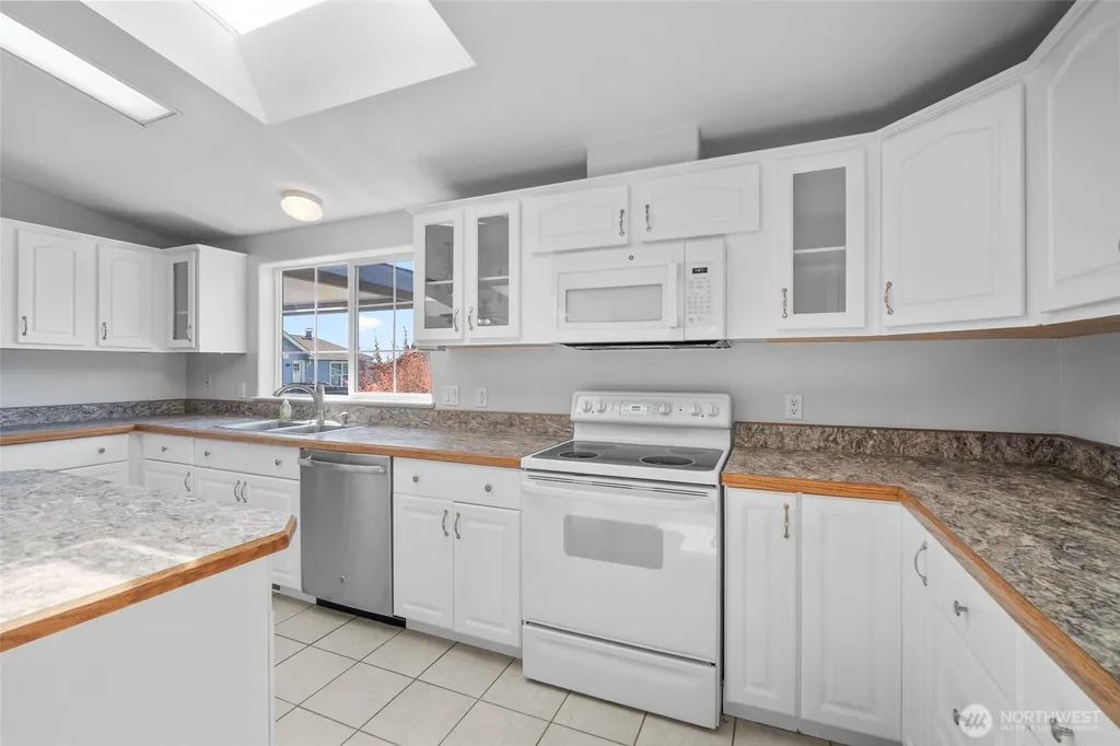8374 Sea Breeze Court Blaine WA 98230