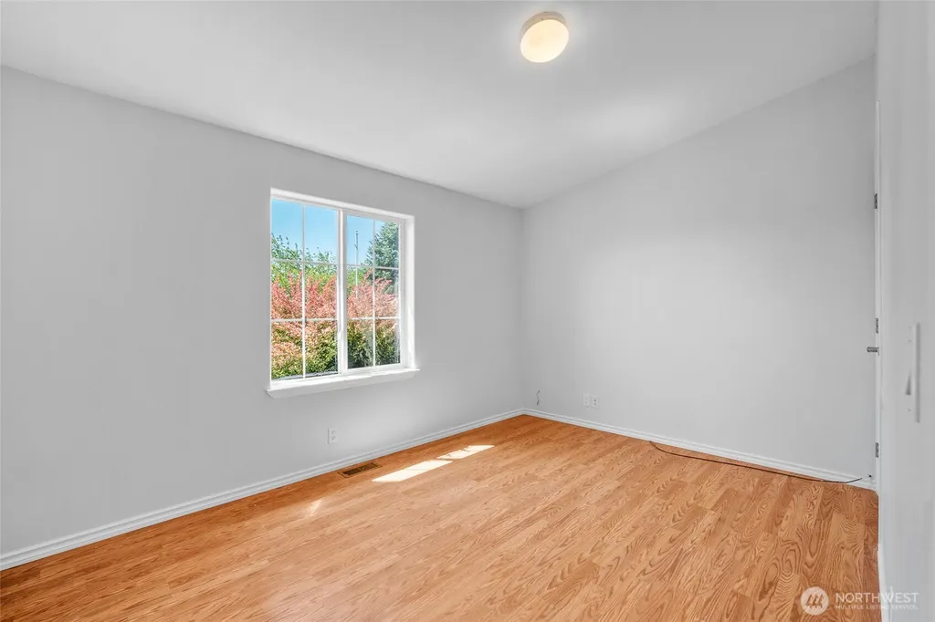 8374 Sea Breeze Court Blaine WA 98230