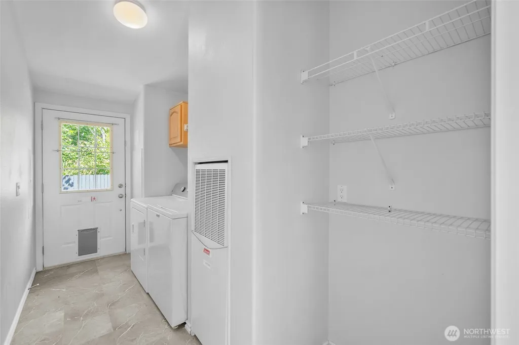 8374 Sea Breeze Court Blaine WA 98230