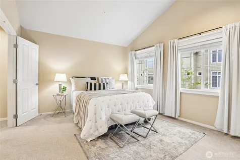 11875 SE 4th Place Bellevue WA 98005