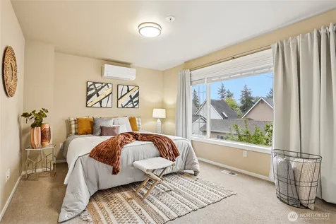 11875 SE 4th Place Bellevue WA 98005