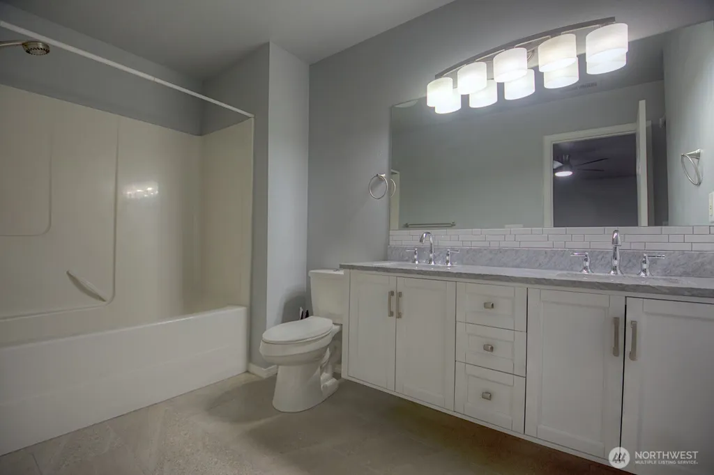 4043 Wonderwood Lane SE Lacey WA 98503