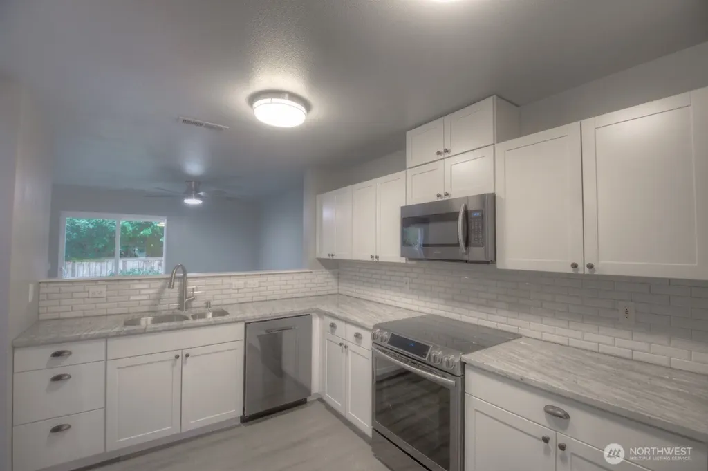 4043 Wonderwood Lane SE Lacey WA 98503