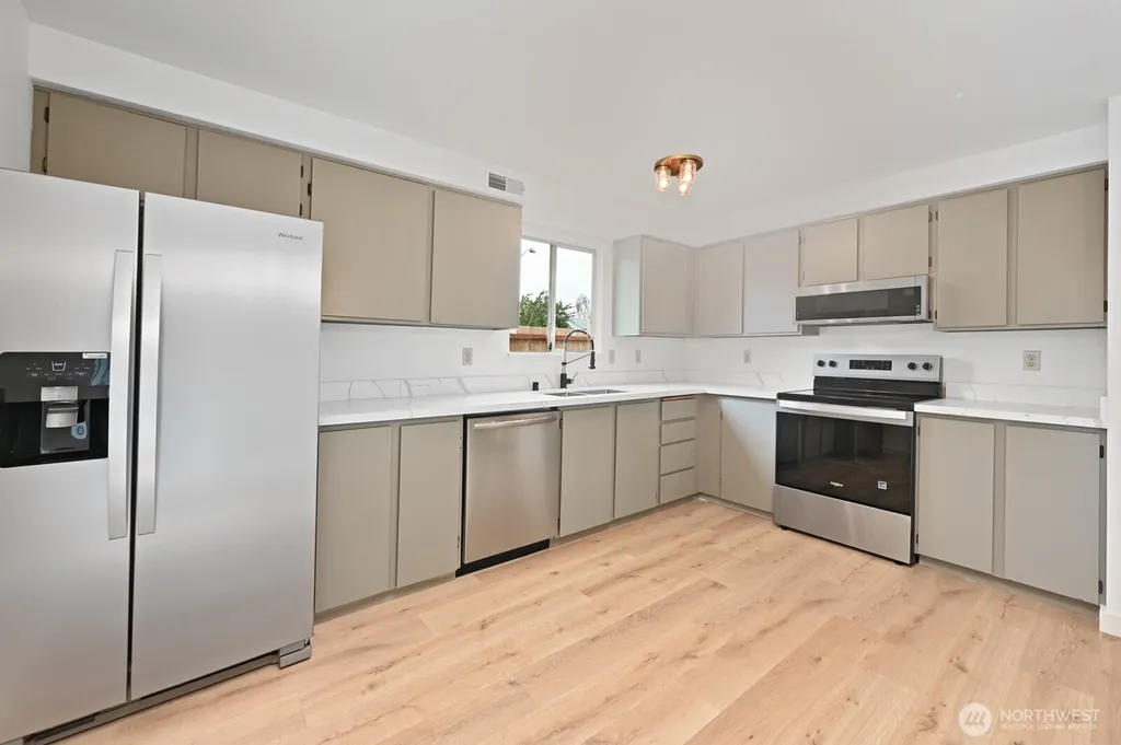 3013 M Street NE Auburn WA 98002