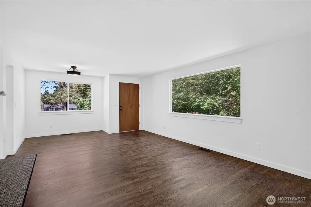 12302 7th Place SW Seattle WA 98146