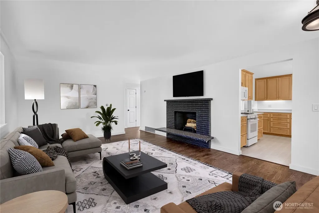 12302 7th Place SW Seattle WA 98146