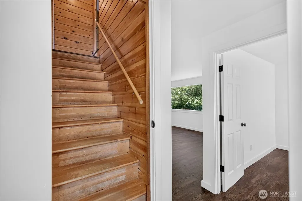 12302 7th Place SW Seattle WA 98146