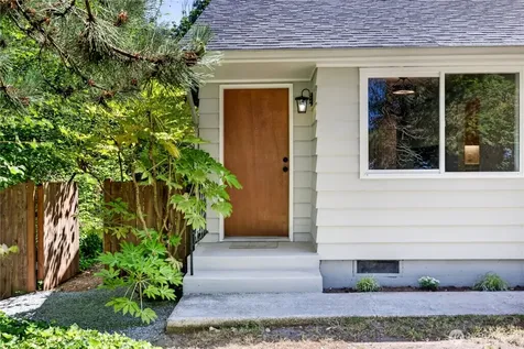 12302 7th Place SW Seattle WA 98146