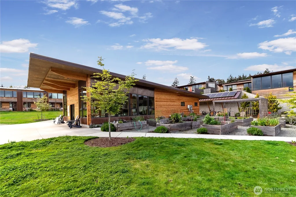 200 Shepard Way NW Bainbridge Island WA 98110