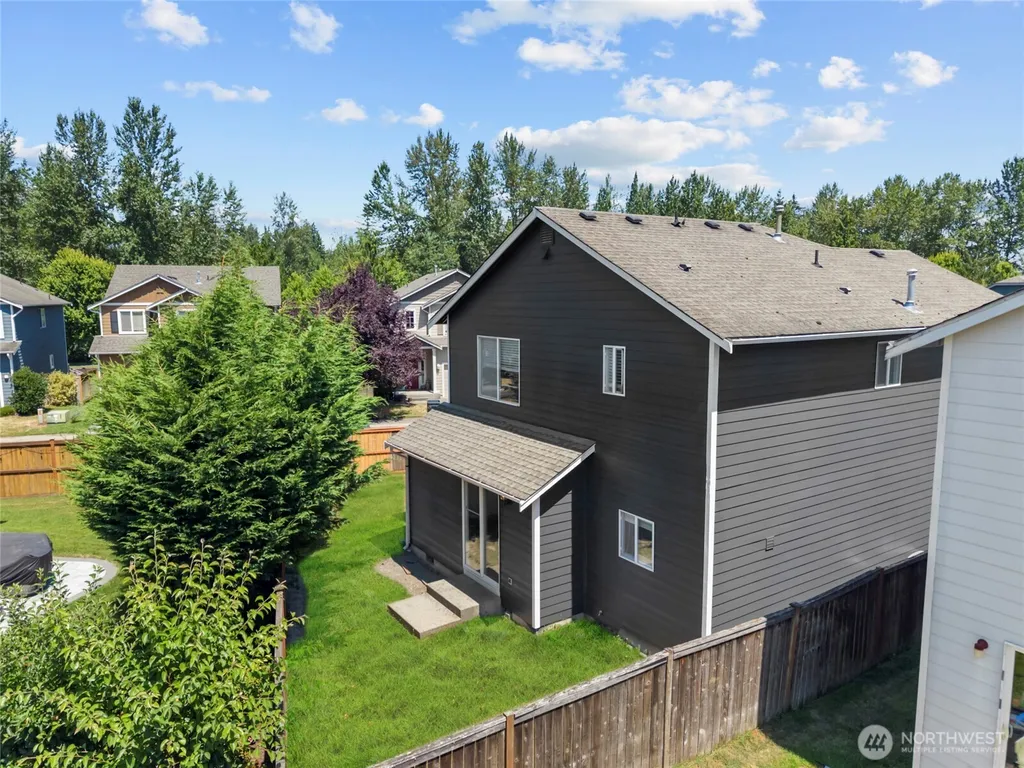 15804 131st Avenue Puyallup WA 98374