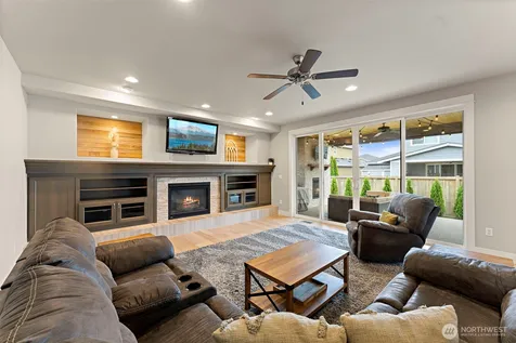 17419 126th Avenue Ct E Puyallup WA 98374