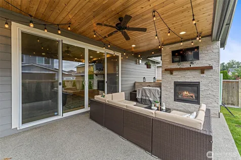 17419 126th Avenue Ct E Puyallup WA 98374