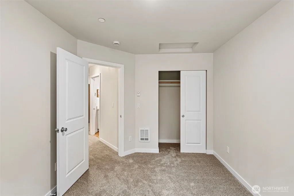 5158 W Francis Street Bremerton WA 98312