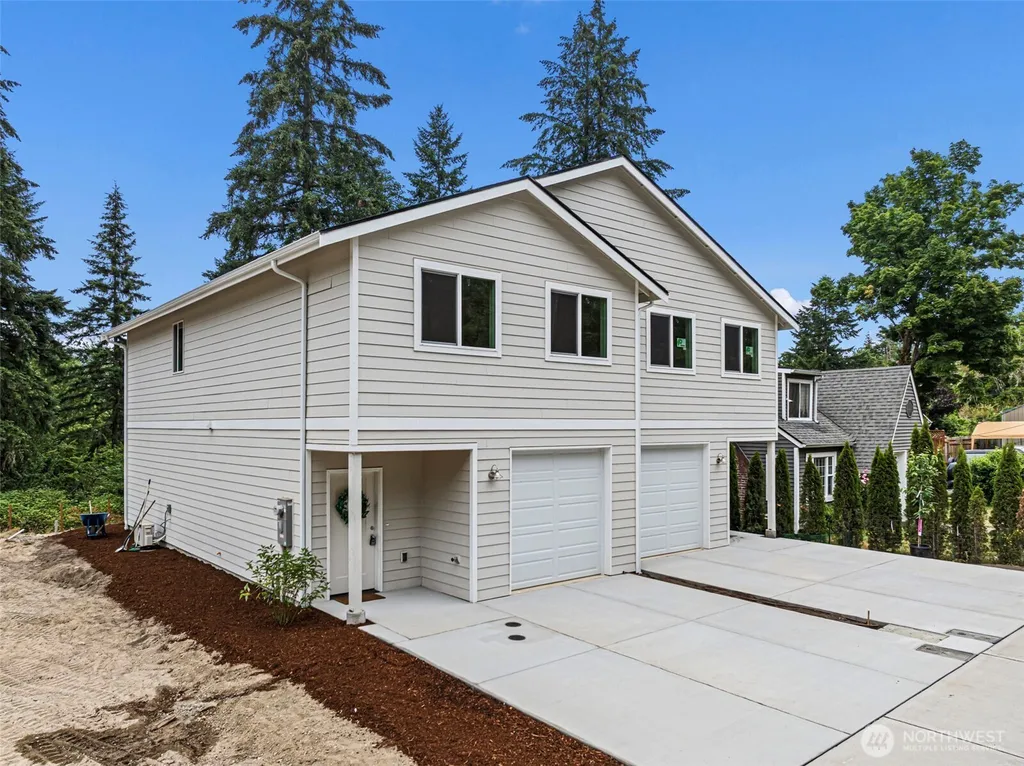 5158 W Francis Street Bremerton WA 98312