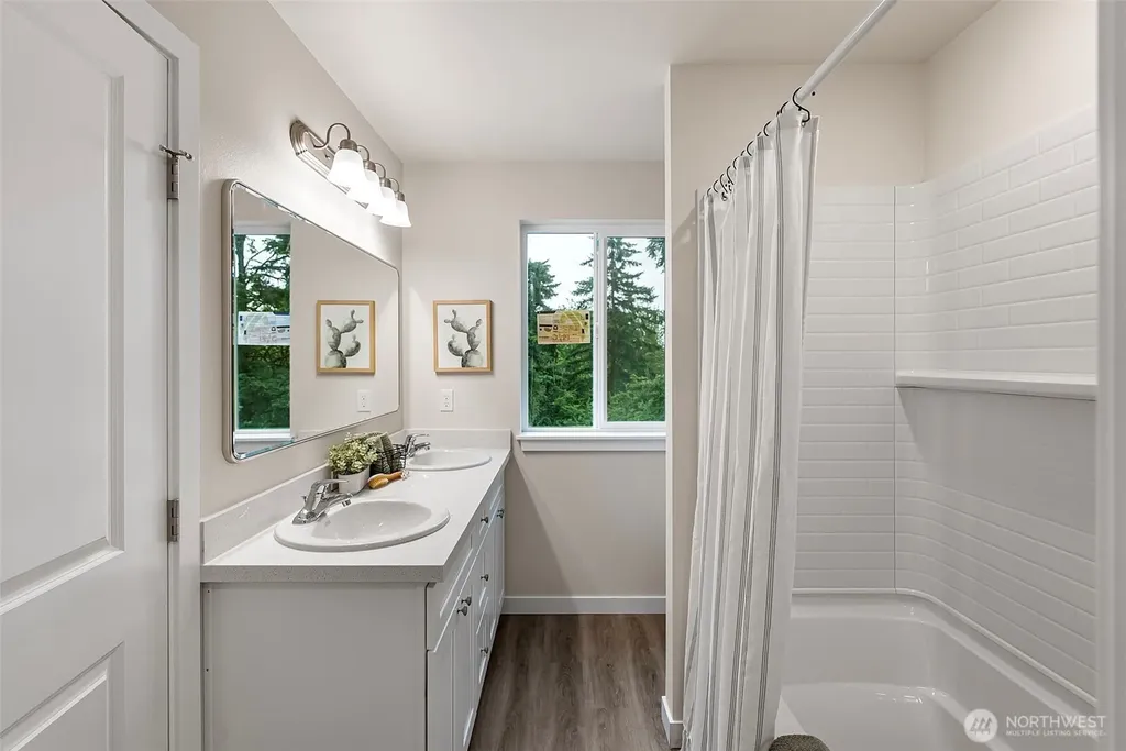 5158 W Francis Street Bremerton WA 98312