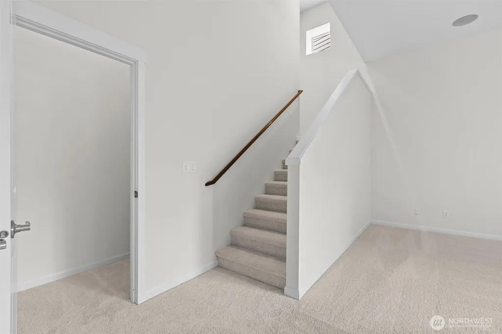 16198 SE 51st Place Bellevue WA 98006
