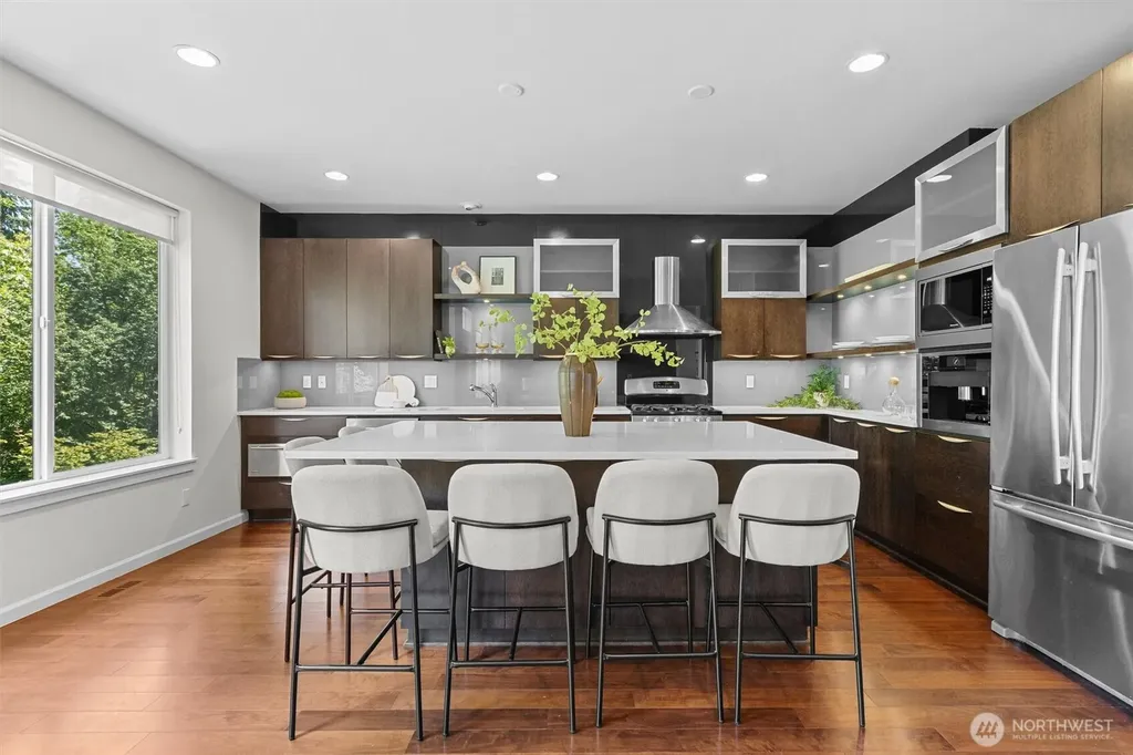 16198 SE 51st Place Bellevue WA 98006