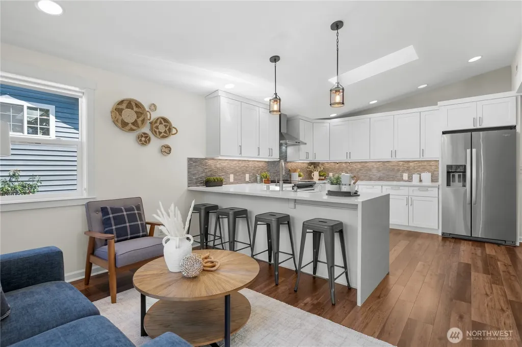 12032 38th Avenue NE Seattle WA 98125